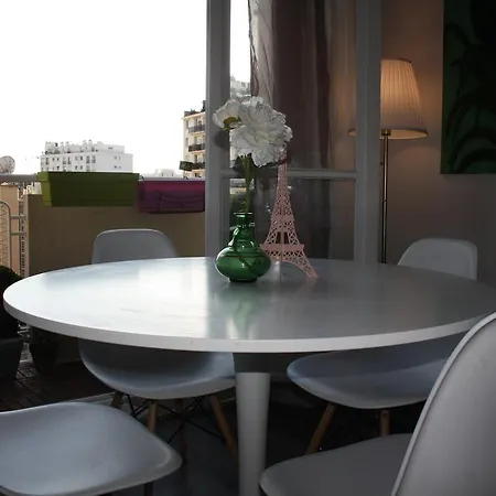 Apartment Cosy Dans Paris